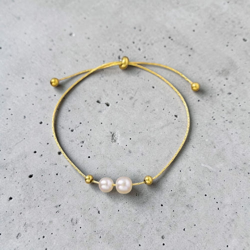 Brazalete con perlas