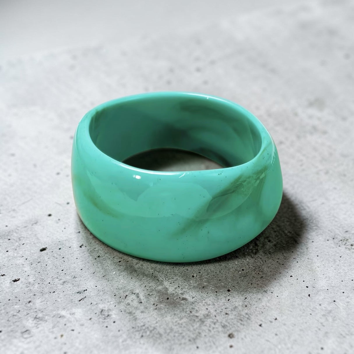 Wavy brazalet